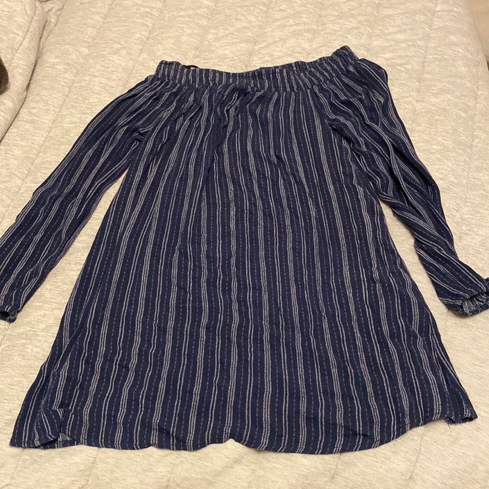 Aeropostale Off the shoulder dress